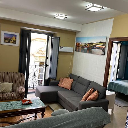 Duplex Sagasta Apartamentos-Sagasta Sevilha Exterior foto
